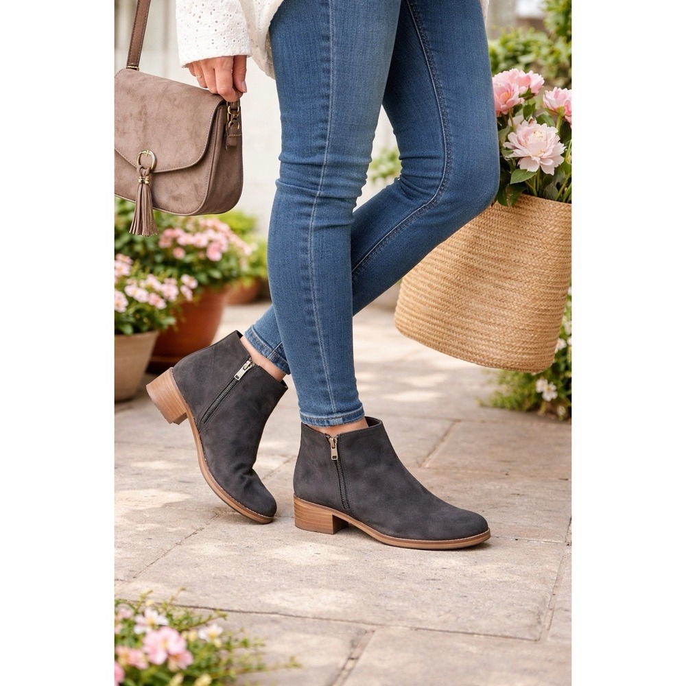 Womens 9 M Blondo Liam Dark‎ Grey Suede Waterproof Ankle Boots Side Zip